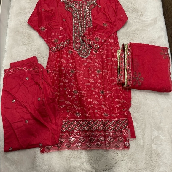 Asim Jofa Pakistani Luxury
Chiffon Dress set ( 3 )
Product Code: d#322 - Picture 7 of 8